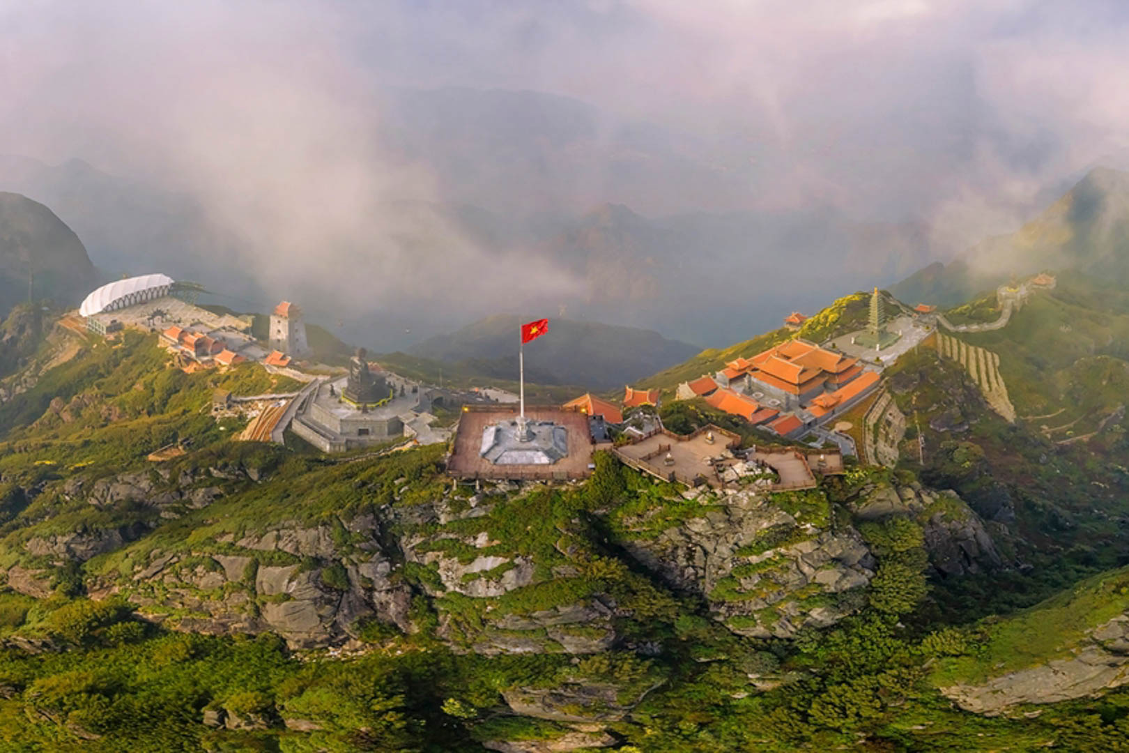 Fansipan - Chinh phục nóc nhà Đông Dương