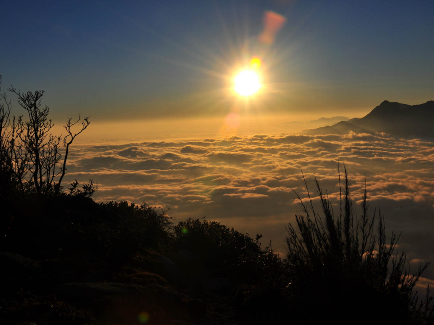 Trekking Bạch Mộc Lương Tử (Kỳ Quan San) có gì?